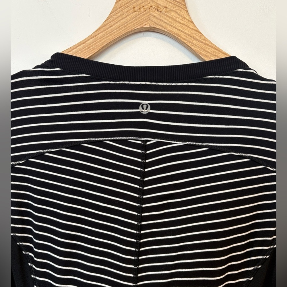 Lululemon Base Runner Long Sleeve , sz : 6 - Picture 8 of 12